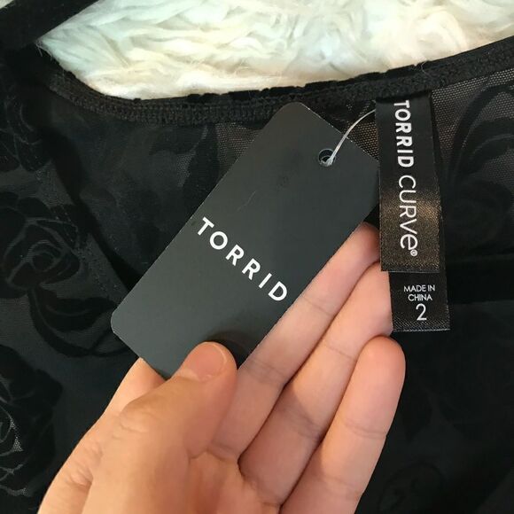 Torrid Black Flocked Mesh V-Neck Bodysuit Rose Design, Soft, Stretch, NW… - Picture 13 of 16